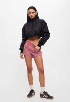 ROAMING PUFFER JACKET - BLACK -Lionessfashion Shop 06 09 23 LIONESS eCOMM OCT RESHOOTS 152