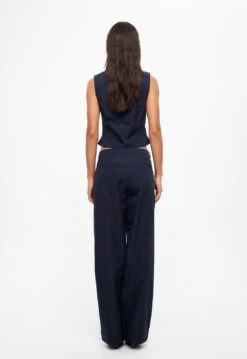 ALLURE PANT - NAVY -Lionessfashion Shop 15 05 23 LIONESS eCOMM JUNE JUNE 098 9b2033df 84df 42ec 8822 919613b8e898