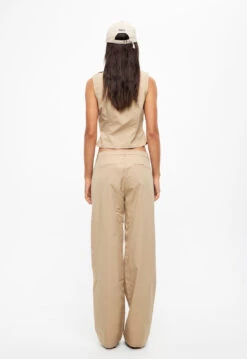 ALLURE PANT - TAUPE -Lionessfashion Shop 15 05 23 LIONESS eCOMM JUNE JUNE 181 26e966d6 e989 442a a53b fee61f00f116