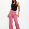 PRACTICAL MAGIC JEAN - HOT PINK -Lionessfashion Shop 16 06 23 LIONESS eComm JULY Roberta RESHOOTS 424