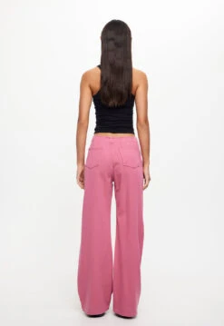 PRACTICAL MAGIC JEAN - HOT PINK -Lionessfashion Shop 16 06 23 LIONESS eComm JULY Roberta RESHOOTS 445