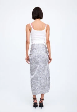 LE PARIS MIDI SKIRT - LEOPARD -Lionessfashion Shop 19 12 22 LIONESS eCOMM FEB FEB 1240