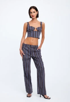 ODETTE TOP - NAVY STRIPE -Lionessfashion Shop 19 12 22 LIONESS eCOMM FEB FEB 977