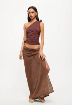 GHAURI MAXI SKIRT - CHESTNUT -Lionessfashion Shop 24 05 23 LIONESS ReShoots Roberta Reshoots 1180