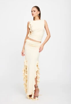 RENDEZVOUS SKIRT - CANARY -Lionessfashion Shop 25 01 23 LIONESS ReShoots Serena RESHOOTS CANARY 141927