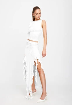 RENDEZVOUS SKIRT - WHITE -Lionessfashion Shop 25 01 23 LIONESS ReShoots Serena RESHOOTS 1242