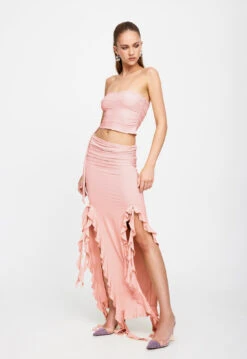 RENDEZVOUS SKIRT - BLUSH -Lionessfashion Shop 25 01 23 LIONESS ReShoots Serena RESHOOTS 1331 2fec7b33 89ec 4970 8d25 59dbb67b8f83
