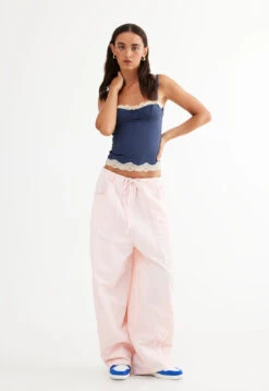 HILLS PARACHUTE PANT - BUBBLEGUM -Lionessfashion Shop LT862 2304 NAVY LB591 2304 BUBBLEGUM 5