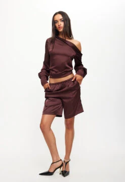 DAYDREAM OFF SHOULDER TOP - GARNET -Lionessfashion Shop LT917 2309 GARNET LB646 2309 GARNET 12jpg 8b0d2c1e 3404 47e1 b38e b385b8ca42ca